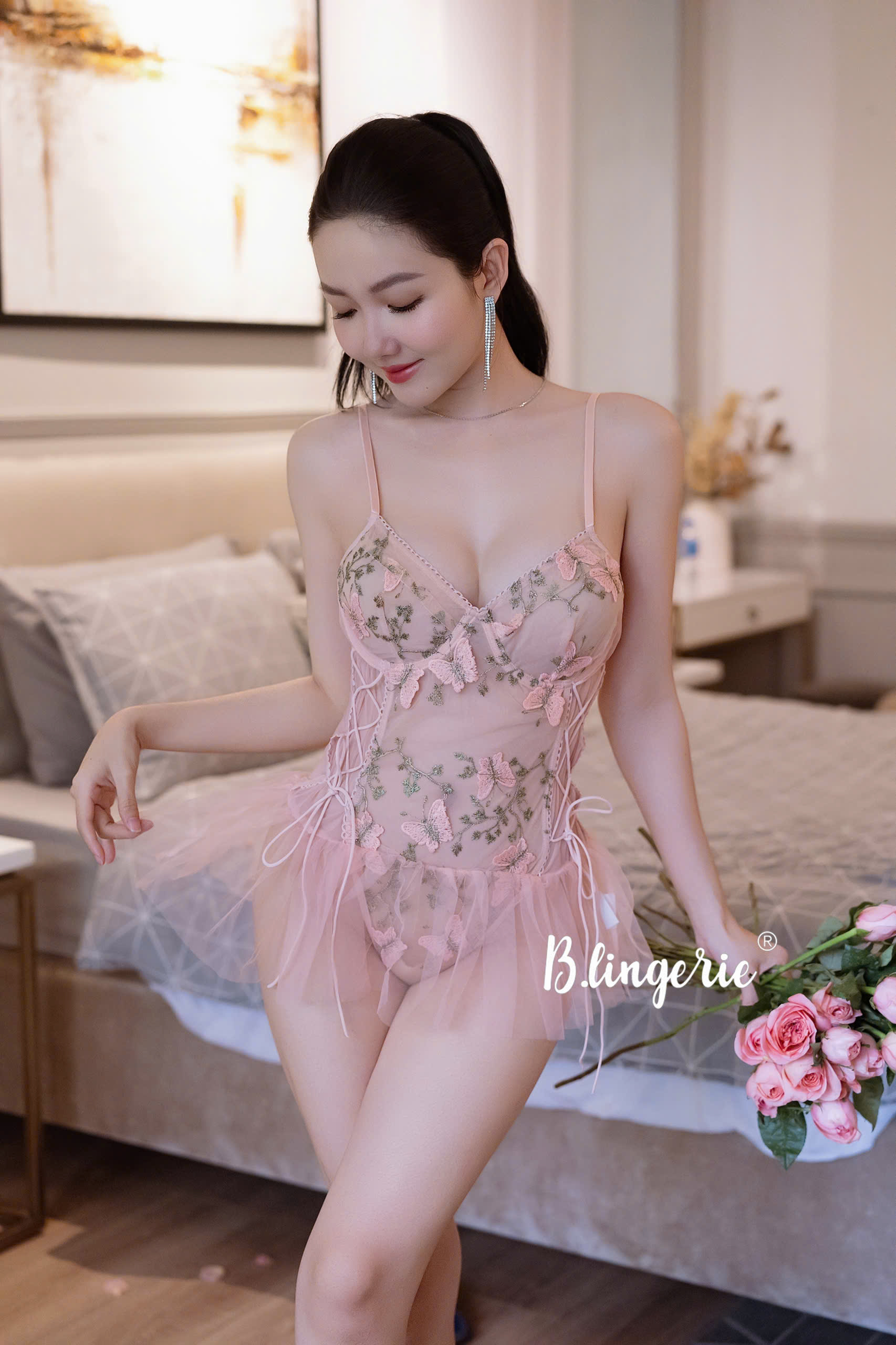 Bộ Bodysuit Ren Thuê Sexy