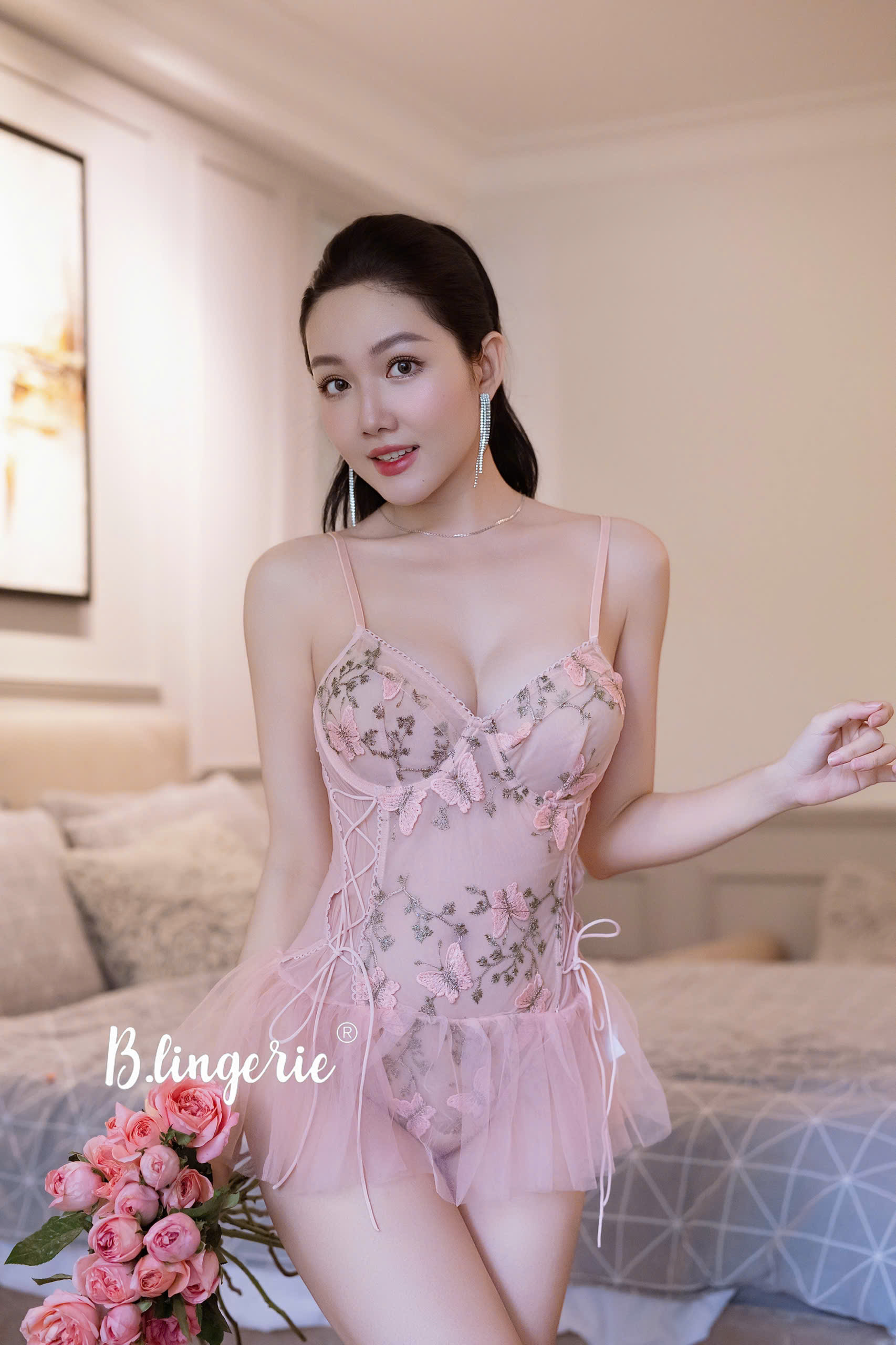 Bộ Bodysuit Ren Thuê Sexy